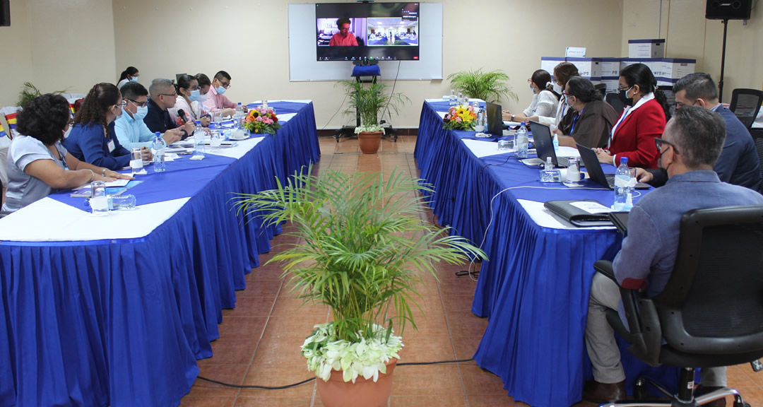 Verificadores analizan mínimos de calidad de la UNAN-Managua