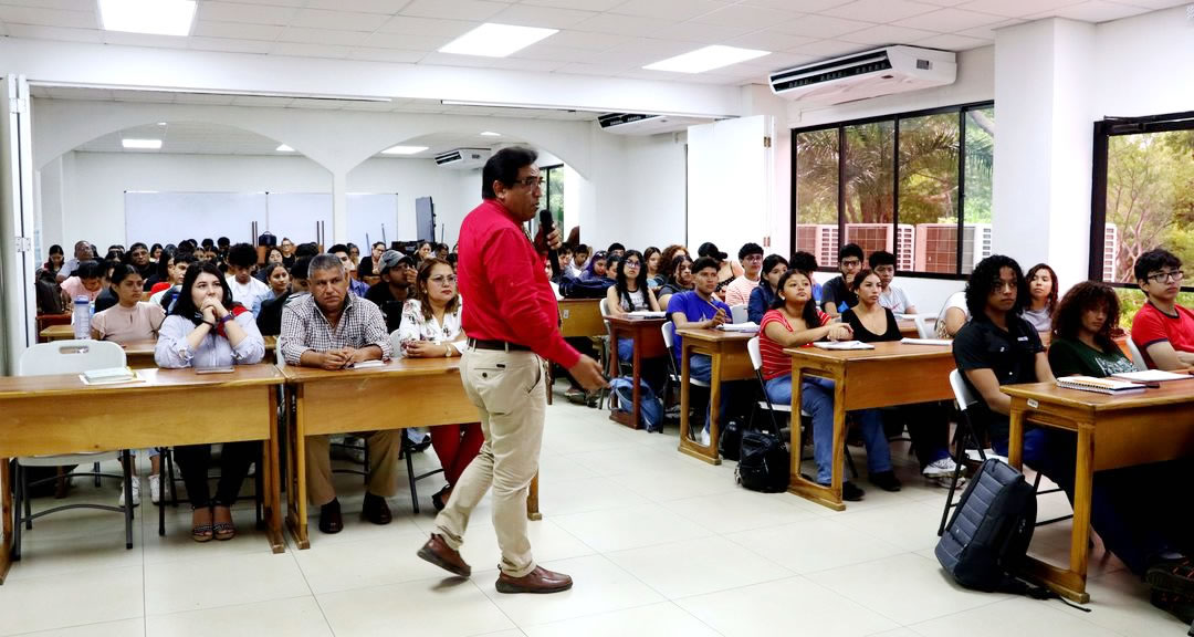 Encuentro académico fortalece conocimientos y motiva a la creación de emprendimientos