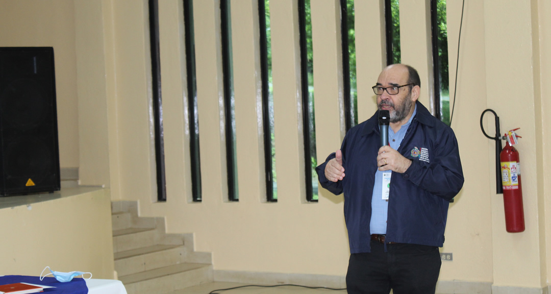 Dr. Luis Alfredo Lobato brinda orientaciones sobre el proceso de ingreso 2021
