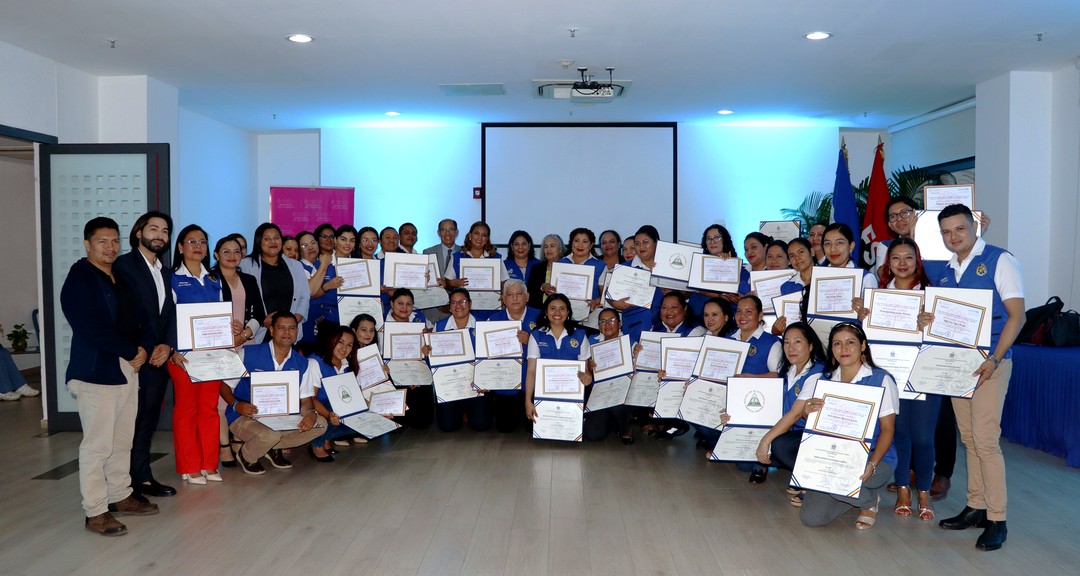 UNAN-Managua fortalece capacidades de servidores públicos para la atención a familias nicaragüenses