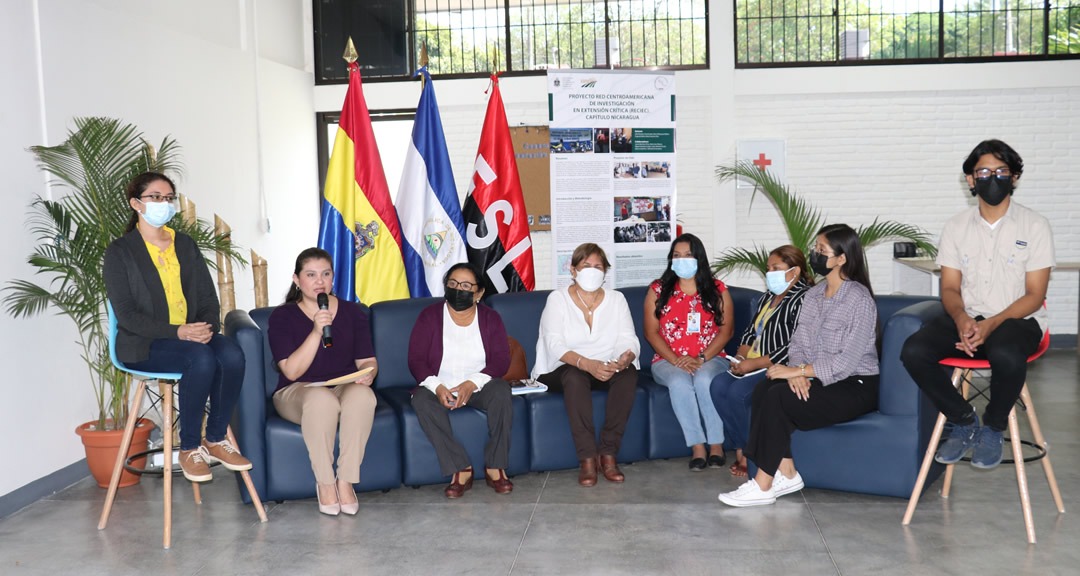 Exponen experiencias exitosas en proyectos de innovación y emprendimiento