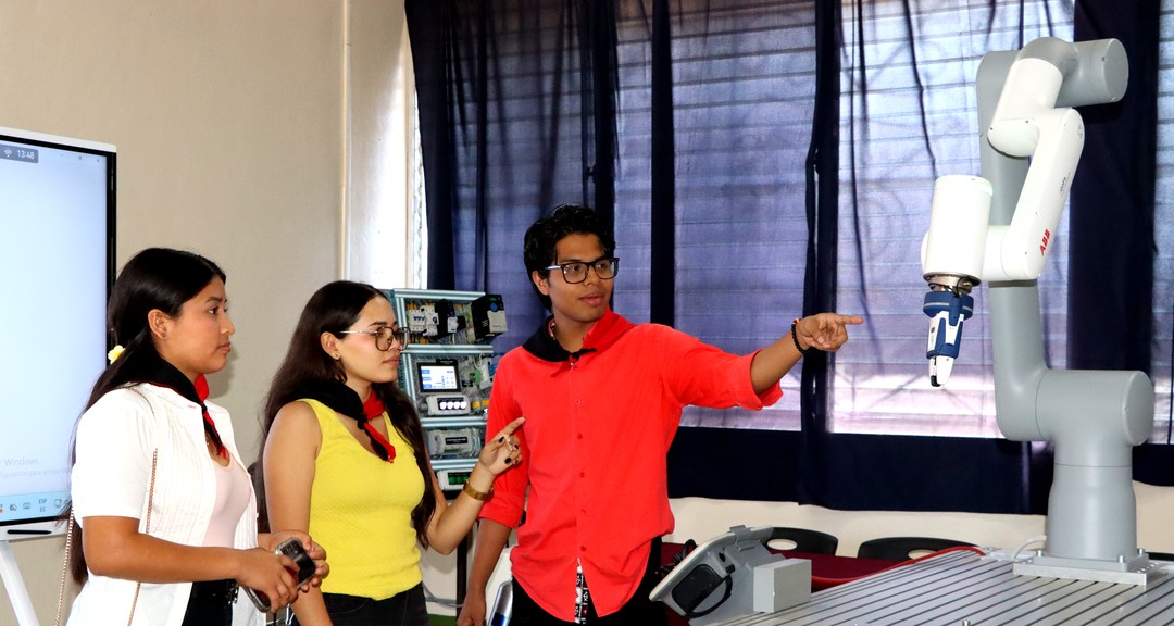 Reinauguración del Laboratorio de Robótica en Carazo fortalece y revoluciona la educación tecnológica universitaria