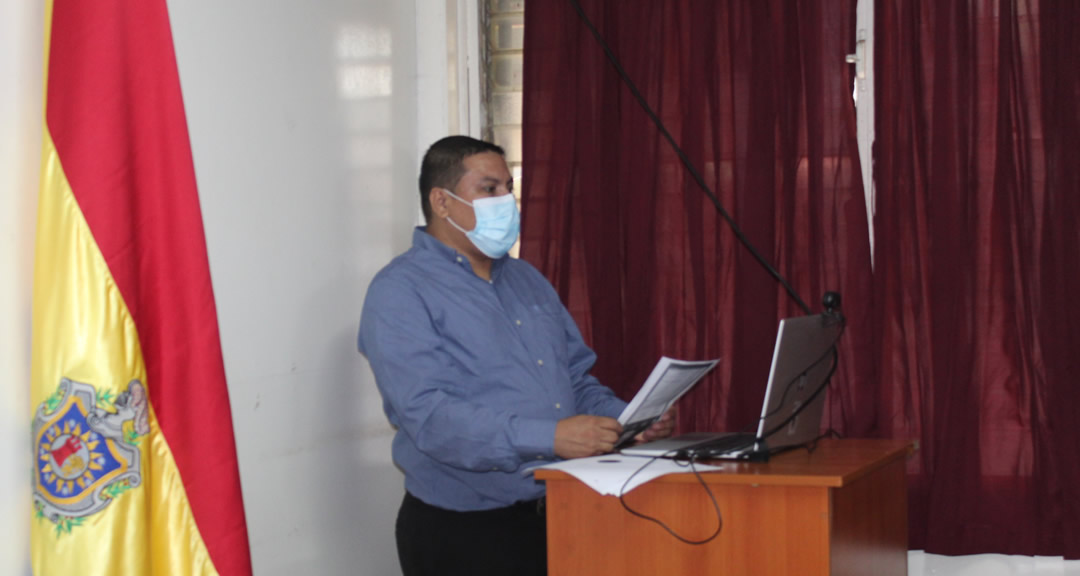 Maestro Evenor Morales, académico y coordinador del evento