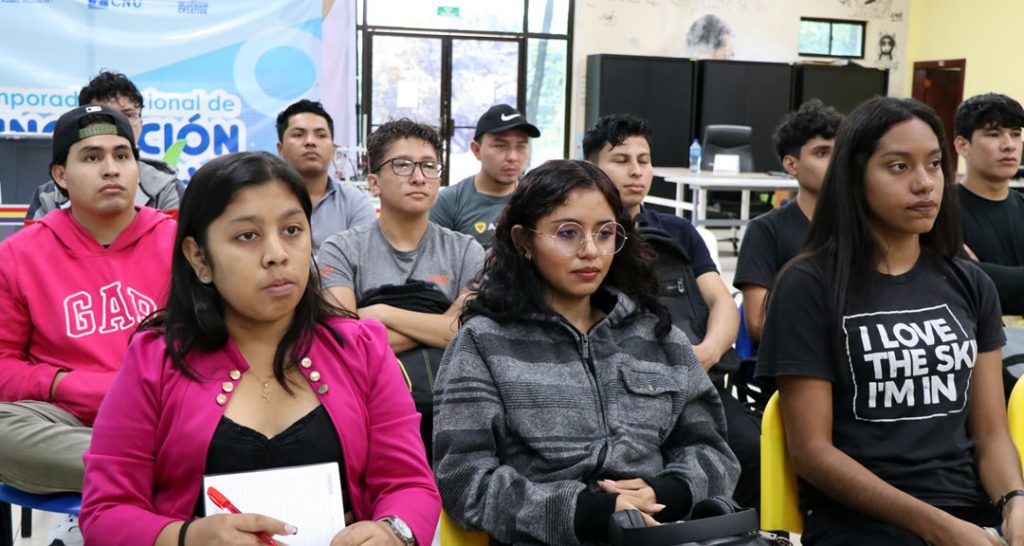 730 mujeres emprendedoras potenciarán sus negocios con el acompañamiento universitario
