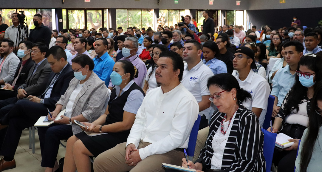 Parte de los asistentes al Seminario China en la nueva expedición: misión y responsabilidad