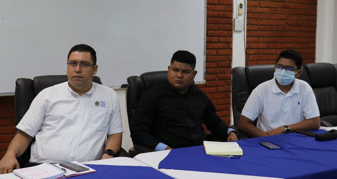 Miembros del CEDMEB y académicos participaron en la actividad