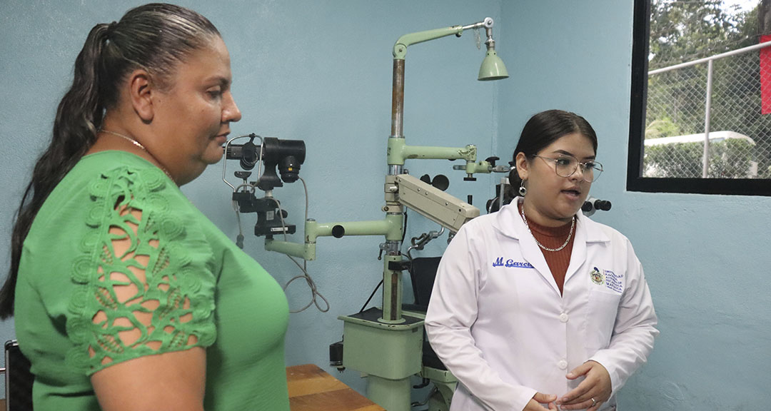 Inauguración de la Clínica Médica Ricardo Morales Avilés