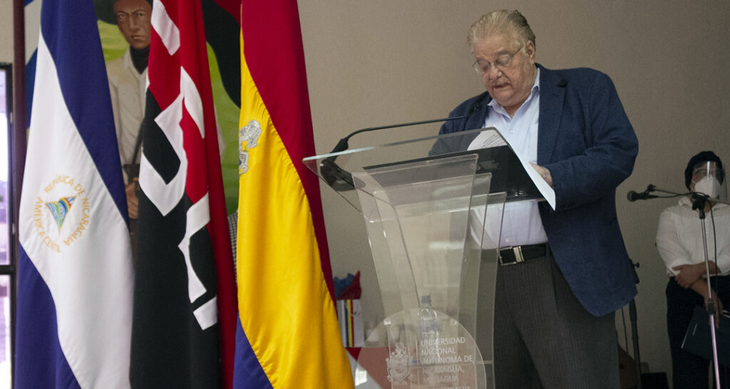 FAREM-Estelí, sede de la presentación del libro Equilibra, del doctor Paul Oquist Kelly