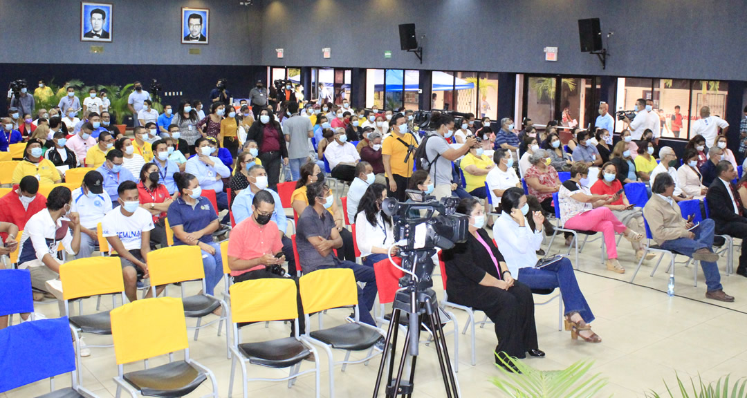 Al evento asistió la comunidad universitaria, invitados especiales y pueblo en general