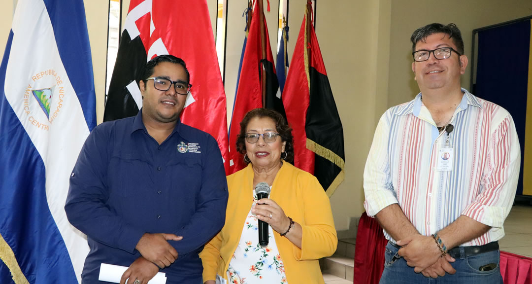 Maestra Martha González, directora del CUR-Matagalpa