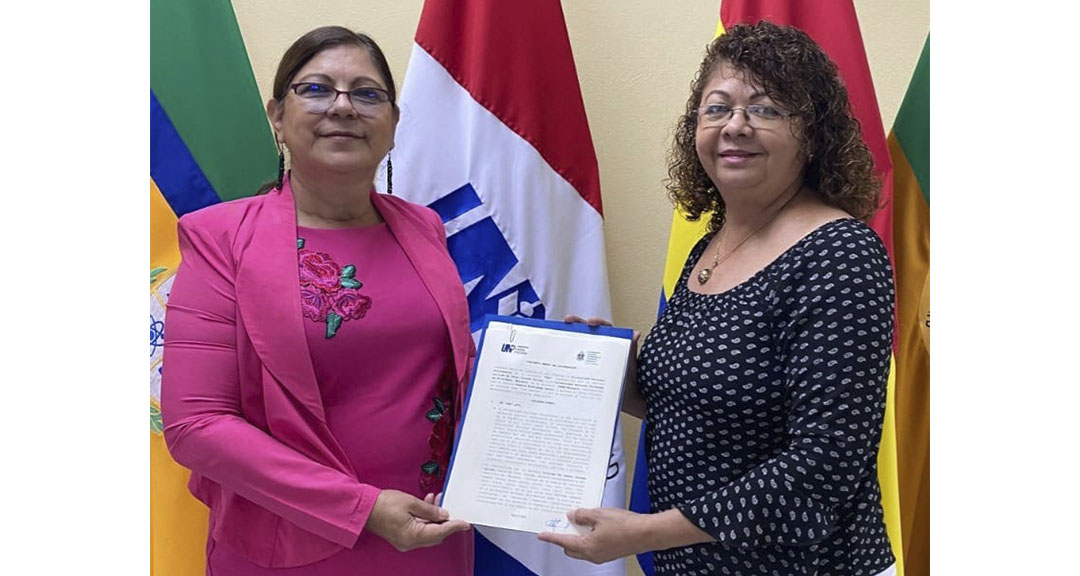 Másteres Lilliam de Jesús Lezama Gaitán y Ramona Rodríguez Pérez. 