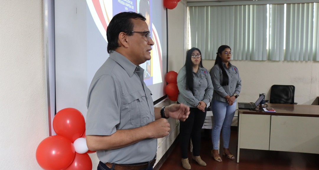 Miembros del Consejo Universitario recorren las instalaciones del CIES UNAN-Managua 5
