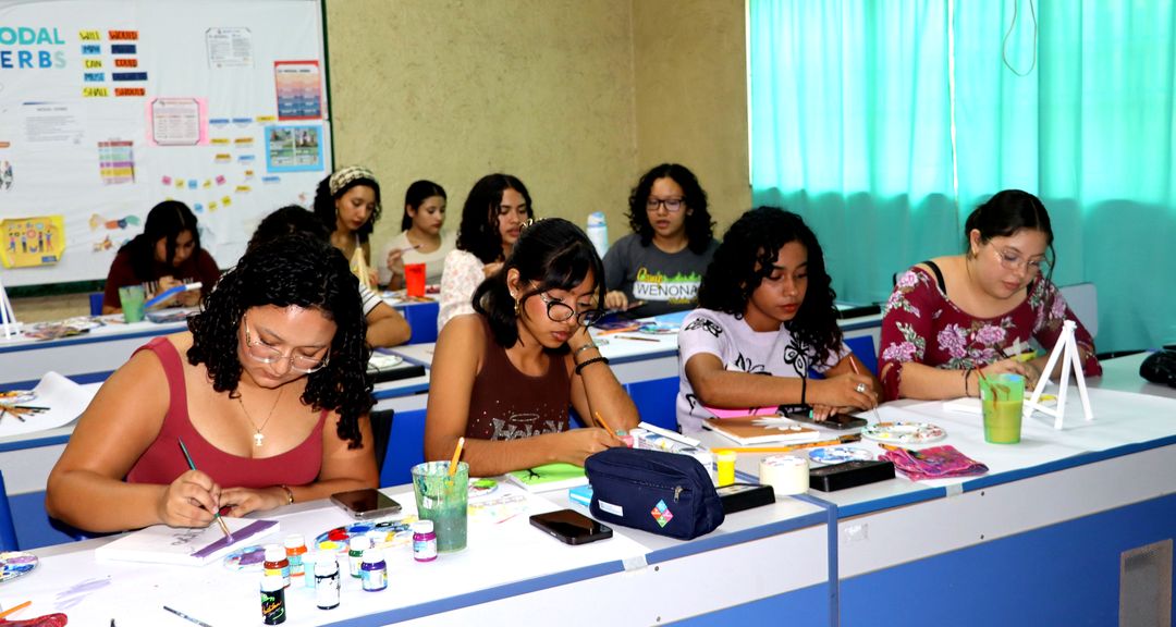 El arte como herramienta de bienestar integral: experiencia de talleres de Arte Terapia
