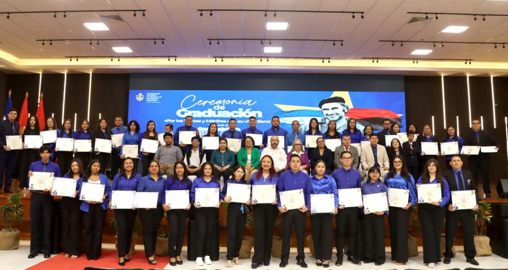 Nuevos profesionales de Ciencias de la Salud y Educación, Arte y Humanidades