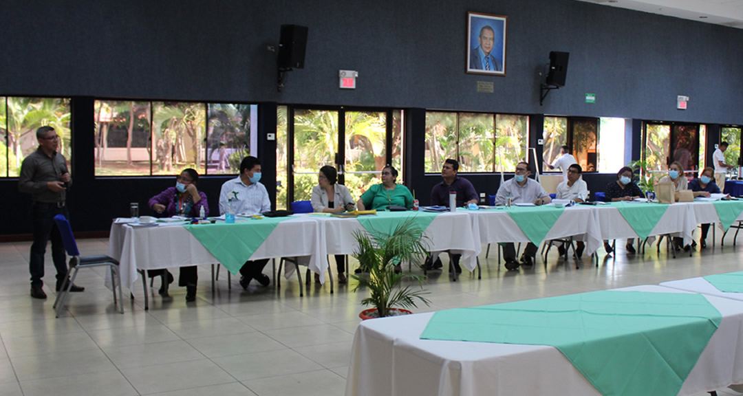 UNAN-Managua se prepara para la autoverificación de Mínimos de Calidad