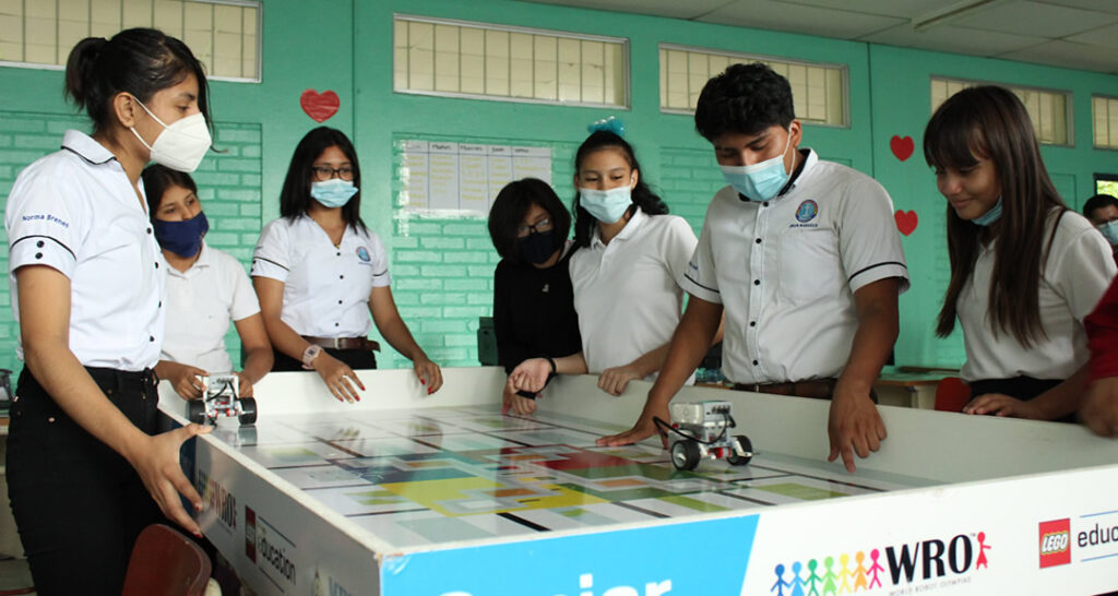 Informáticos educativos contribuyen al desarrollo de habilidades en robótica en niños de educación primaria