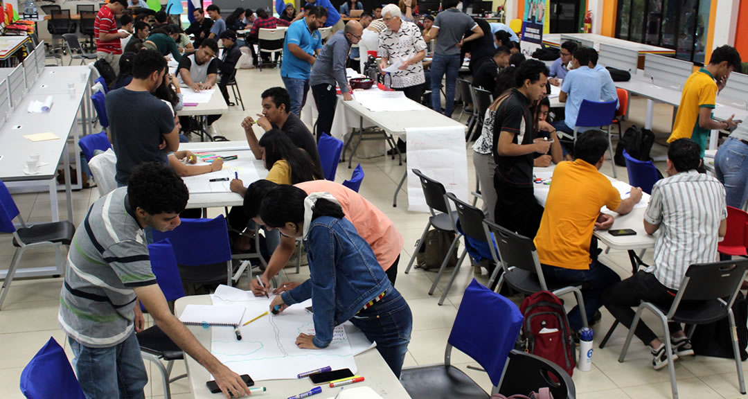 Estudiantes de Ciencias Básicas y Tecnología participan en taller sobre generación de ideas para proyectos multidisciplinarios