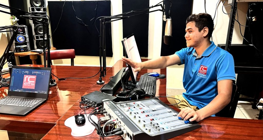 Estudiantes se fortalecen en la divulgación de la verdad constructiva con la realización de prácticas profesionales