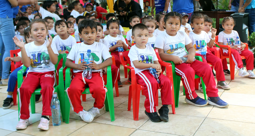 Con actividades recreativas infantes del Centro Preescolar de Aplicación Arlen Siu celebran aniversario de la UNAN-Managua