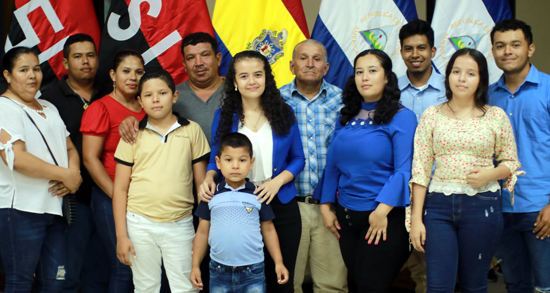 Rosa Herminia y su familia.