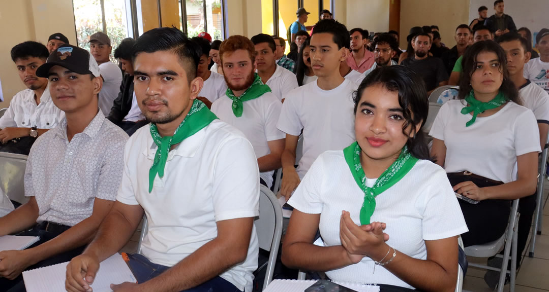 Estudiantes de Ingeniería Agronómica celebran el Día del Profesional Agropecuario
