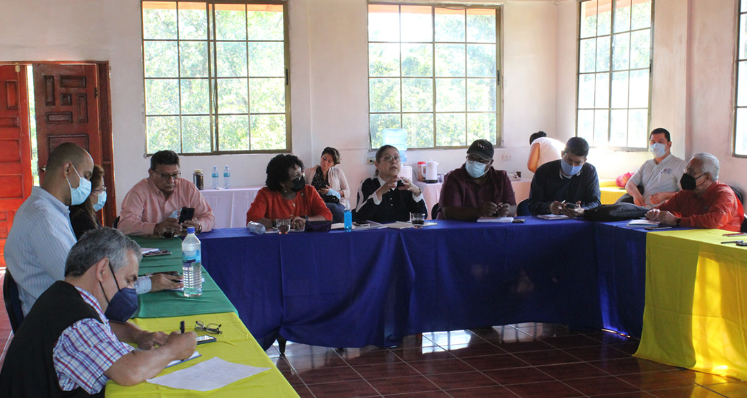 CNU y gobiernos locales crean sinergia para ampliar la cobertura educativa en la Costa Caribe