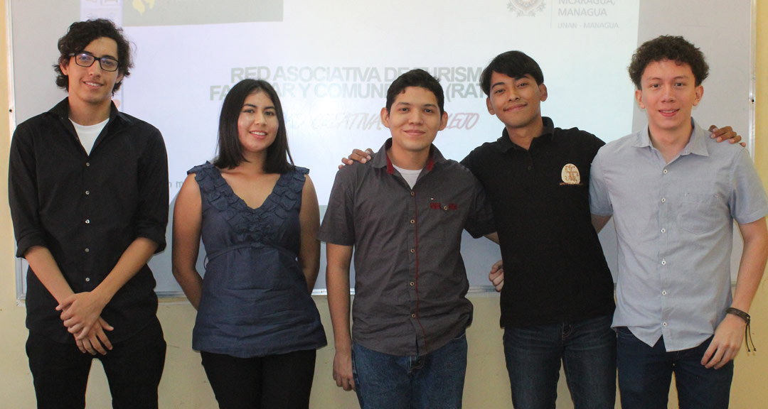 Estudiantes del Proyecto Inicia participan en VIII Coloquio Multidisciplinar