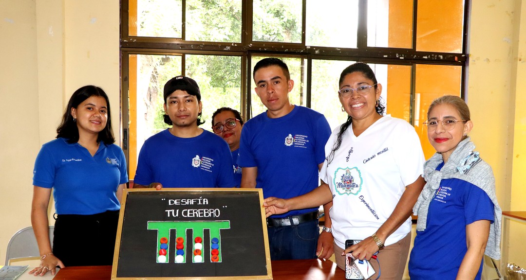 Futuros físicos matemáticos realizan feria de Lógica Matemática
