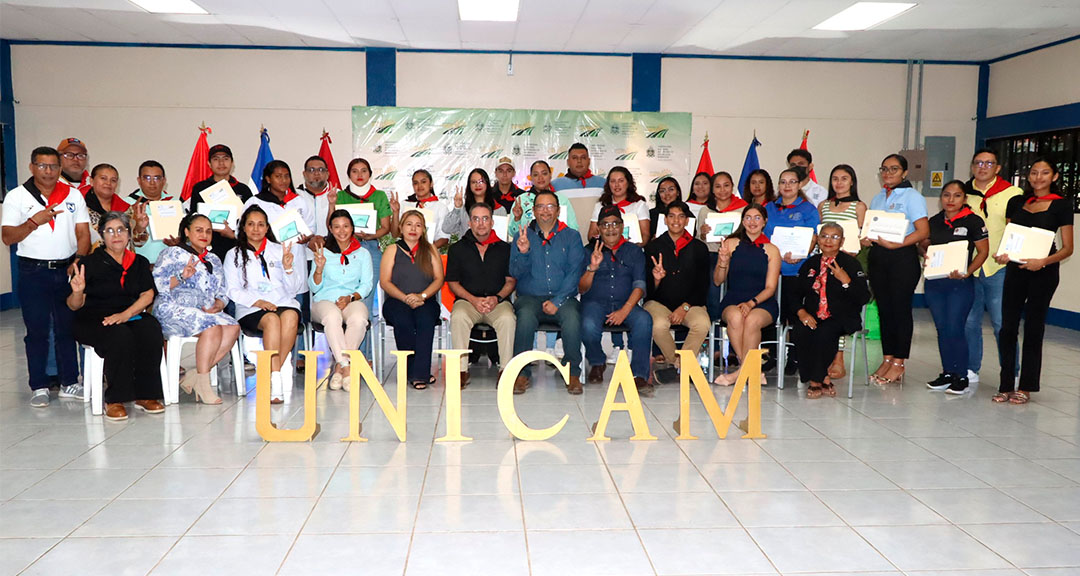 UNAN-Managua premia el esfuerzo y la dedicación de jóvenes universitarios del programa UNICAM en Carazo y Rivas
