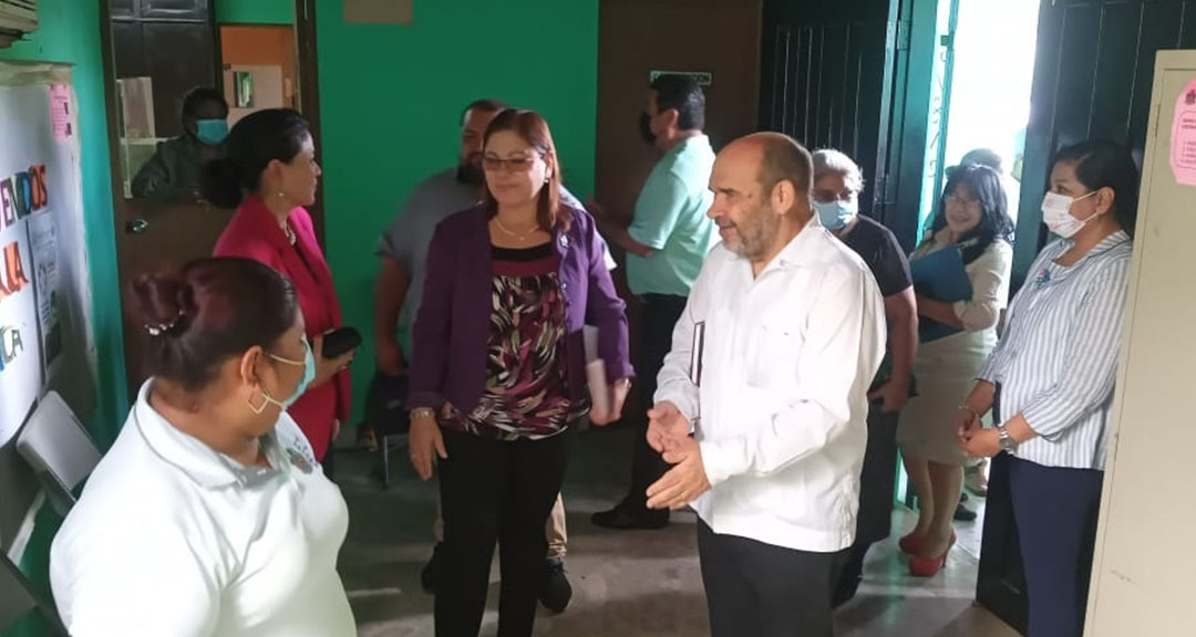 Recorrido por las instalaciones de la Facultad de Humanidades y Ciencias Jurídicas