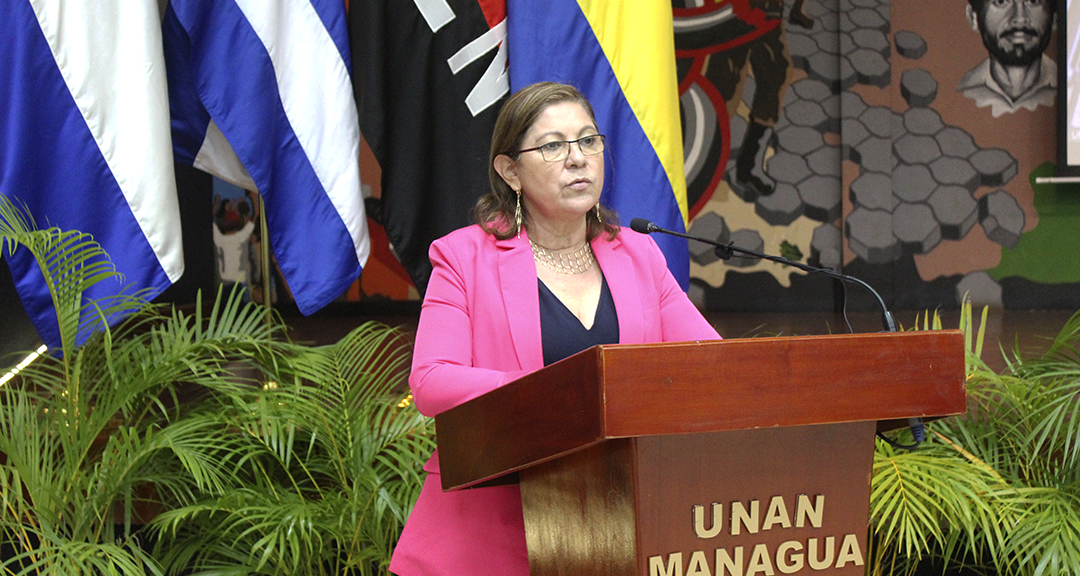 Rectora de la UNAN-Managua, maestra Ramona Rodríguez Pérez