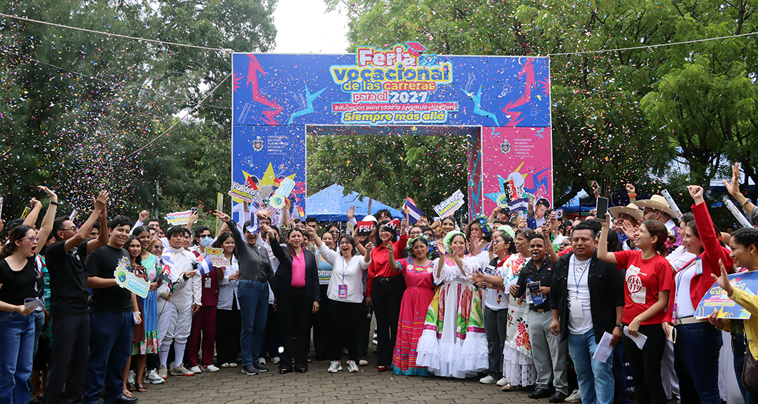 UNAN-Managua desarrolla con éxito la Feria Vocacional de la Oferta Educativa 2027