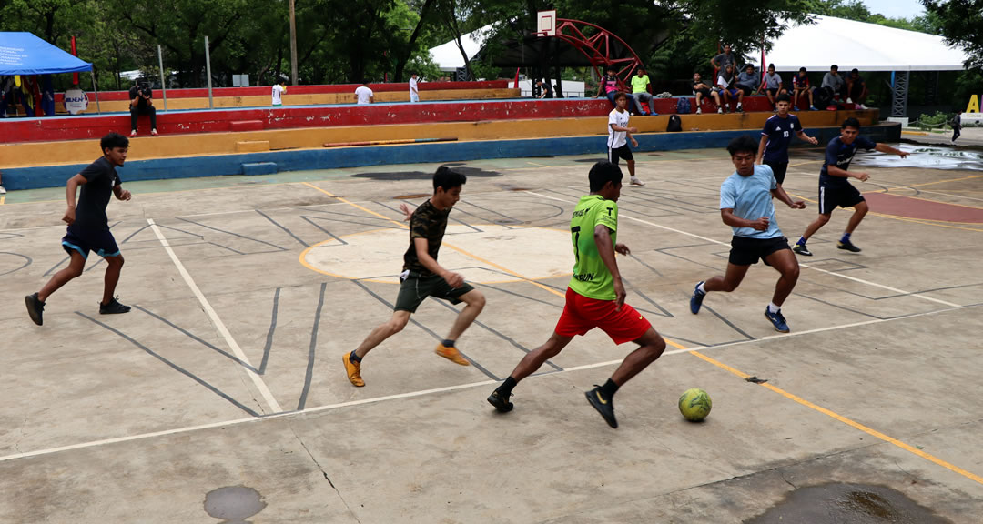 Universitarios disfrutan de jornada deportiva dedicada al comandante Carlos Fonseca