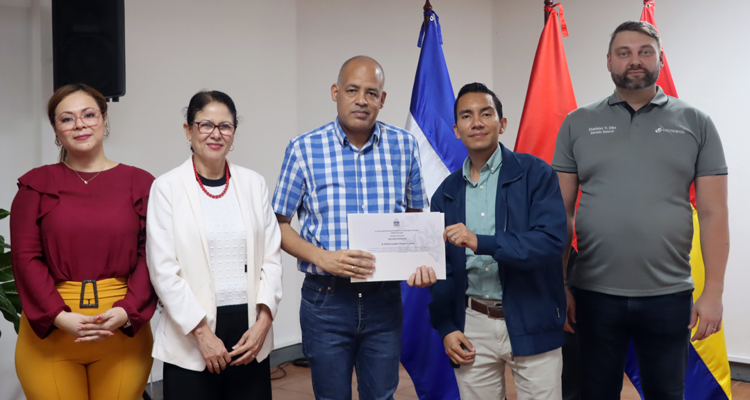 Veinte protagonistas culminan con éxito la III cohorte del Diplomado en Regulación Farmacéutica (10)