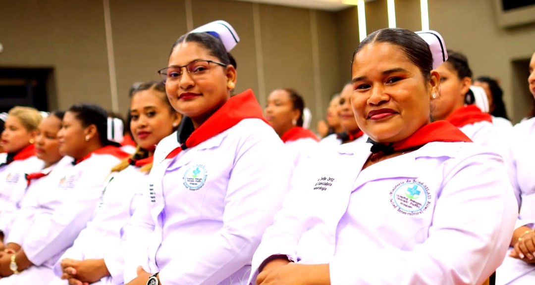 UNAN-Managua/CIES y MINSA gradúan a especialistas de Enfermería Perinatal