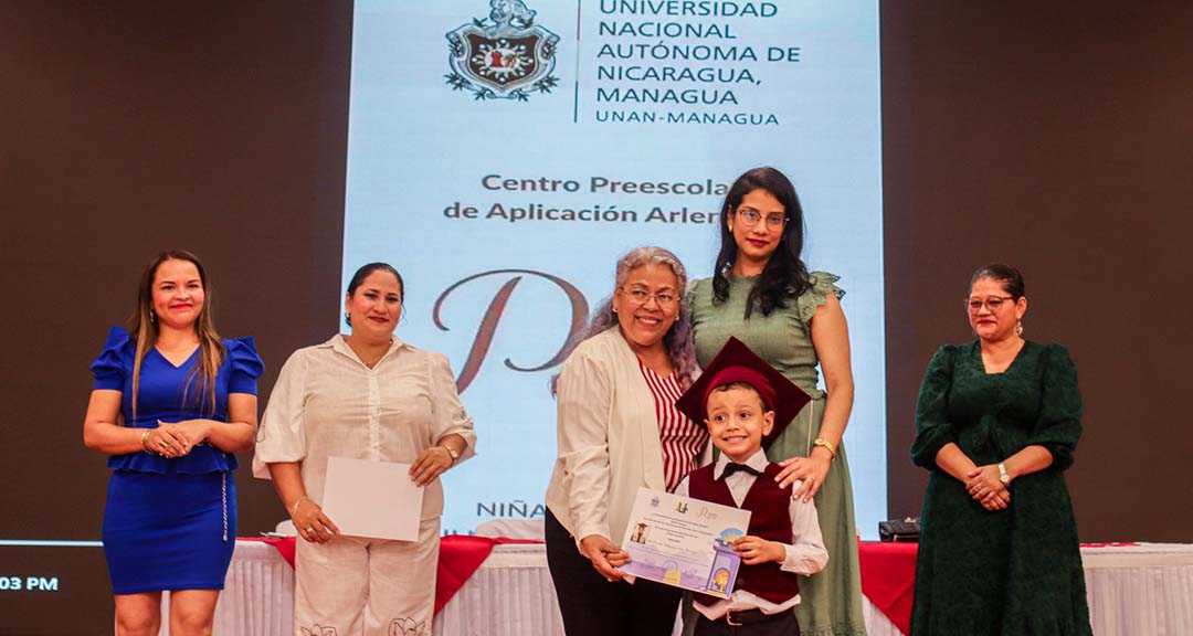 UNAN-Managua celebra la XXXV Promoción de III Nivel de Educación Inicial del Preescolar Arlen Siu