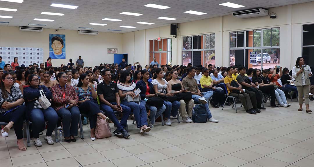 Conferencia promueve la apropiación y respeto de los derechos de las mujeres