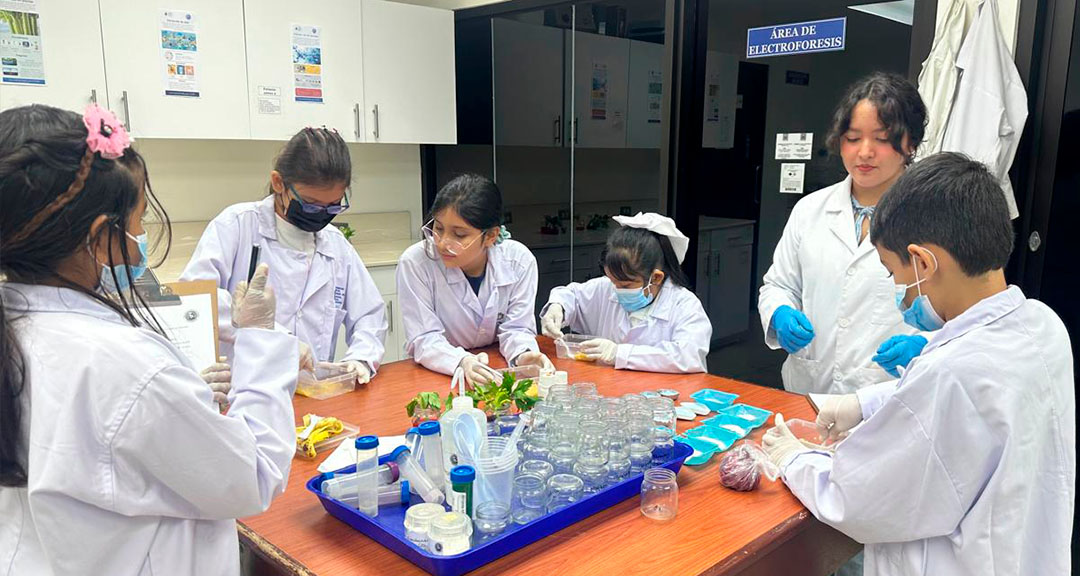 UNAN-Managua/CIB realiza fomenta la ciencia e investigación en «Un día de biotecnología»