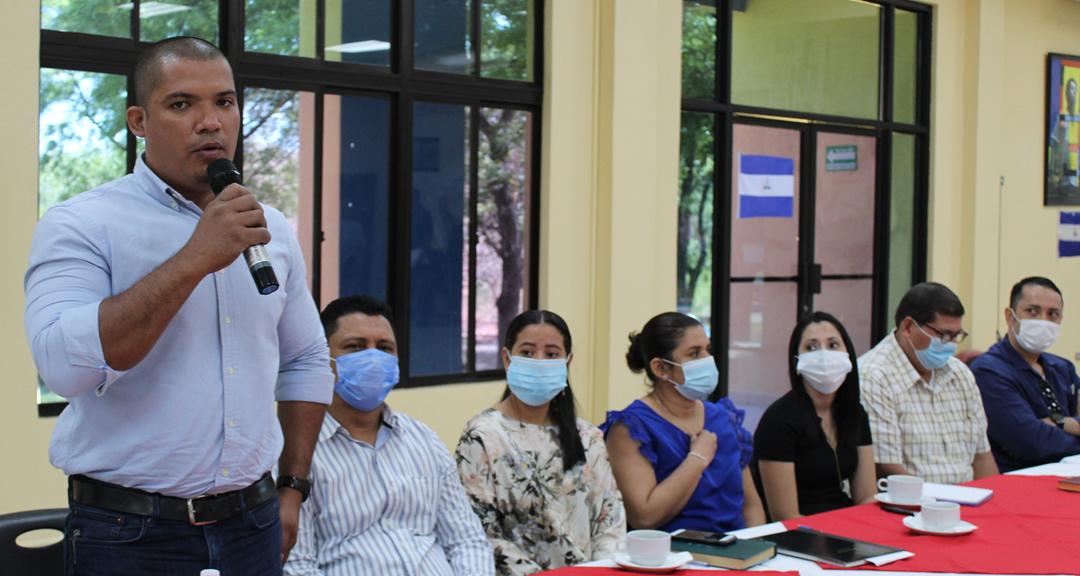 Este taller contó con la participación de 25 administrativos de la UNAN-León y 10 de la UNAN-Managua.