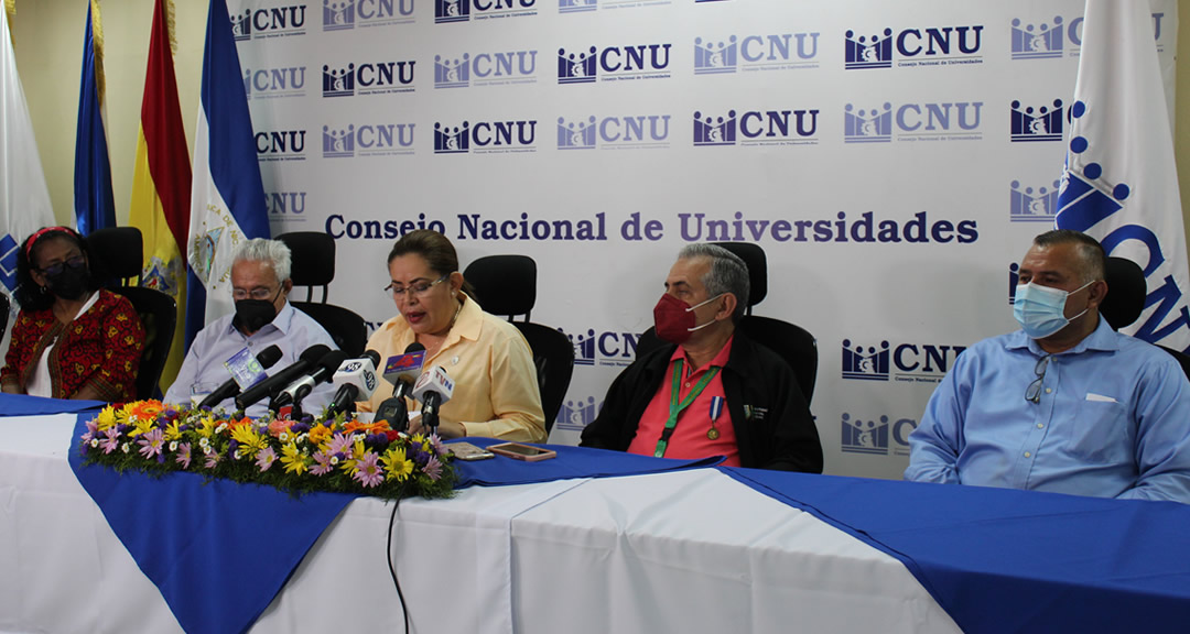 Representantes de las universidades miembros del CNU.