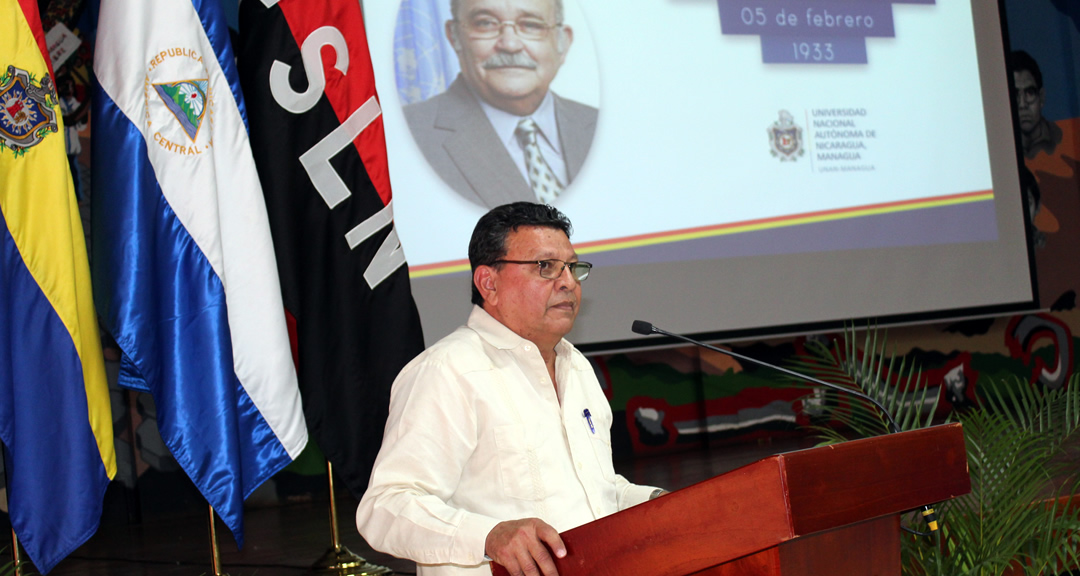 MSc. Jaime López Lowery, Vicerrector General de la UNAN-Managua durante su intervención.