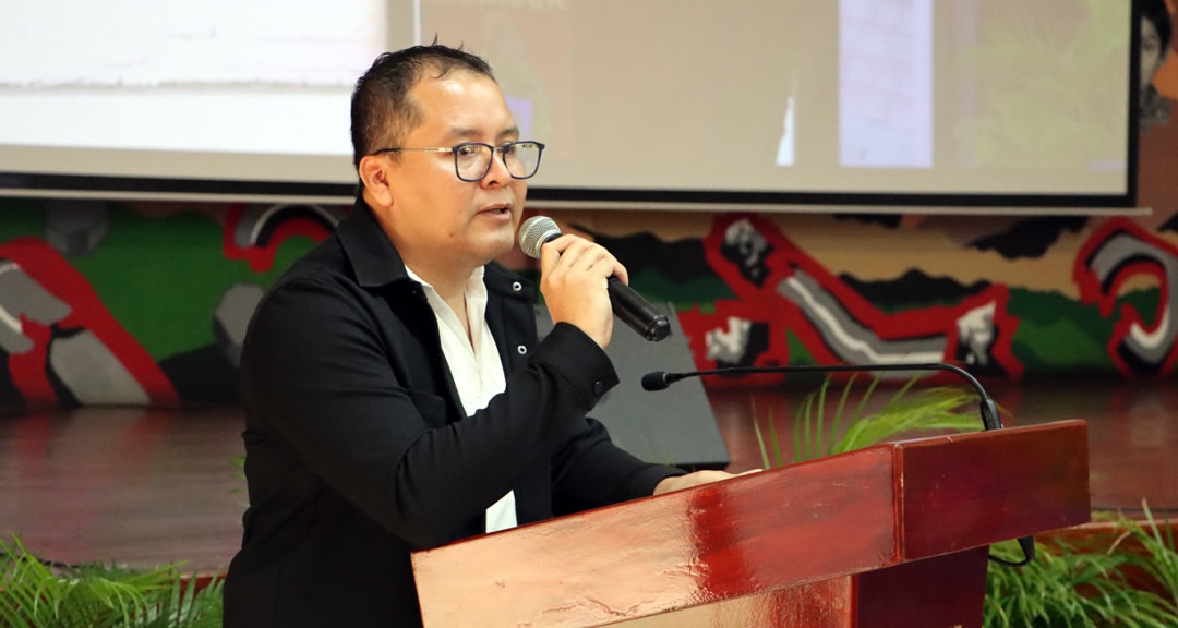 Máster Francisco Llanes, coordinador nacional del Proyecto y director de la Editorial Universitaria de la UNAN-Managua.