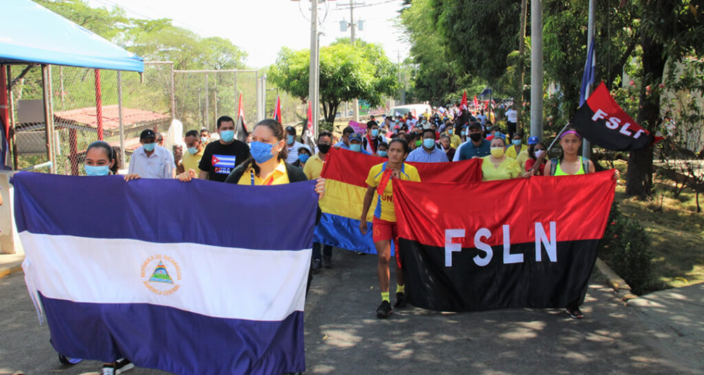 Comunidad universitaria conmemora el 126 aniversario del natalicio del General Sandino