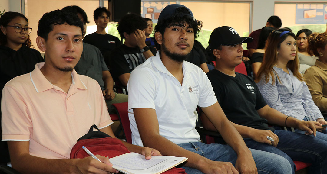 Destacan avances tecnológicos y estrategias innovadoras para la enseñanza de la Física-Médica en Nicaragua