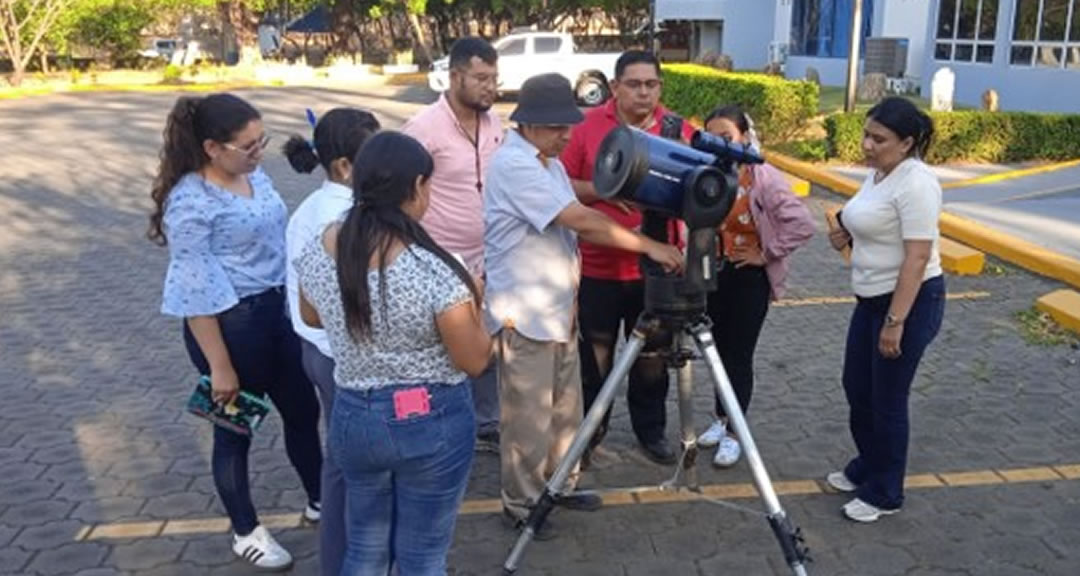 Diplomado en Astronomía