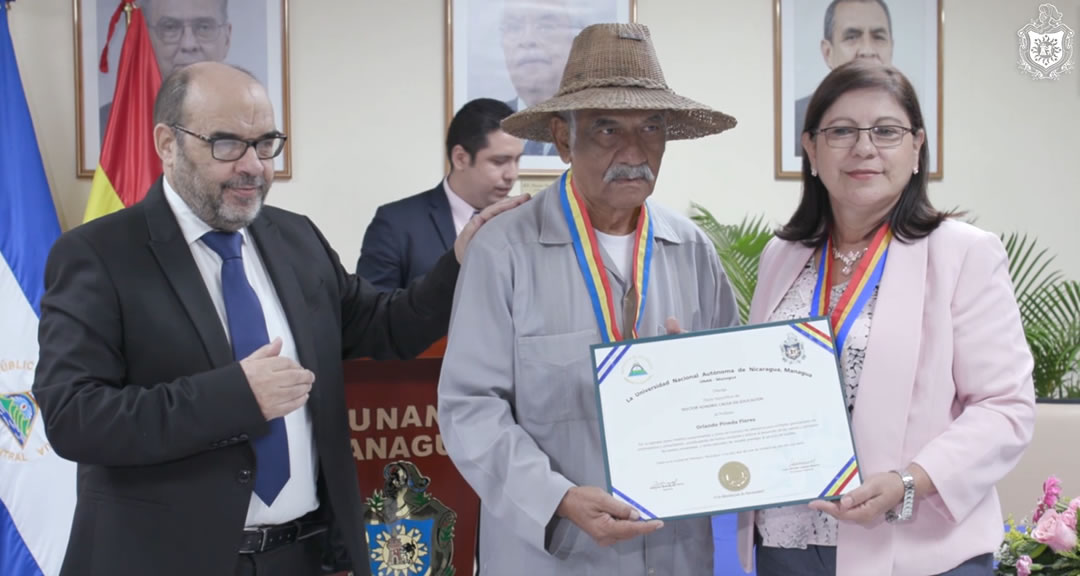 UNAN-Managua otorga Doctor Honoris Causa en Educación al padre de la alfabetización en Nicaragua