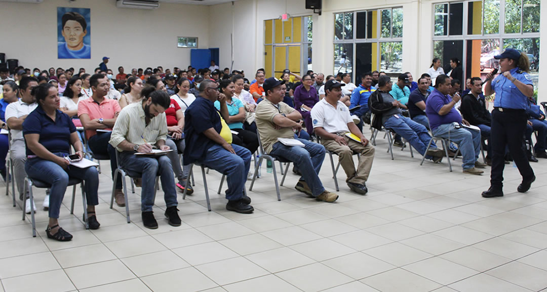 Comunidad universitaria fortalece buenas prácticas en prevención y protección de la vida en situaciones multiamenazas