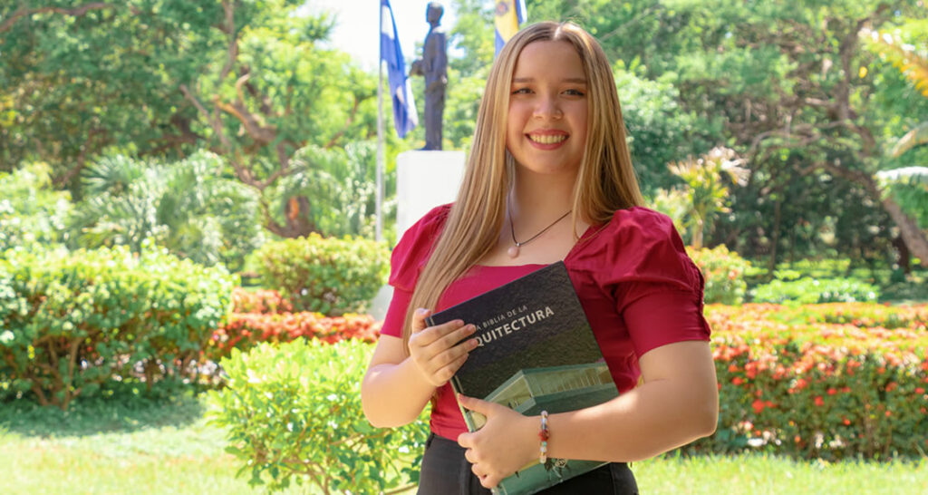 Estudiante de la UNAN-Managua continuará sus estudios superiores en Rusia