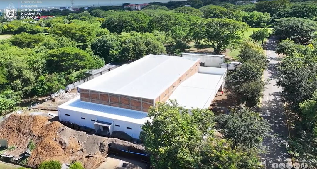 Con una inversión de más de 100 millones de córdobas avanza construcción del Auditorio CMR