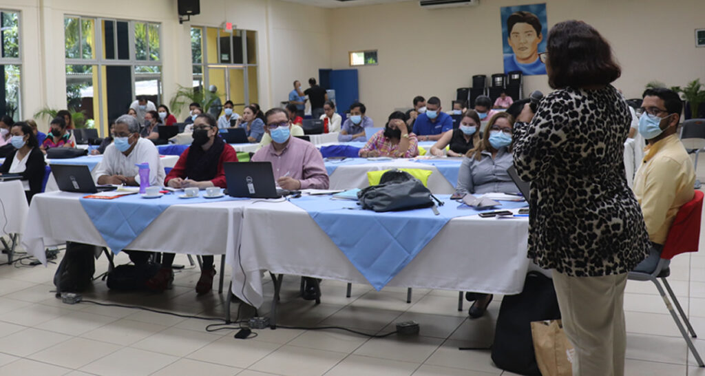 Directivos de áreas administrativas y académicas se capacitan sobre control interno